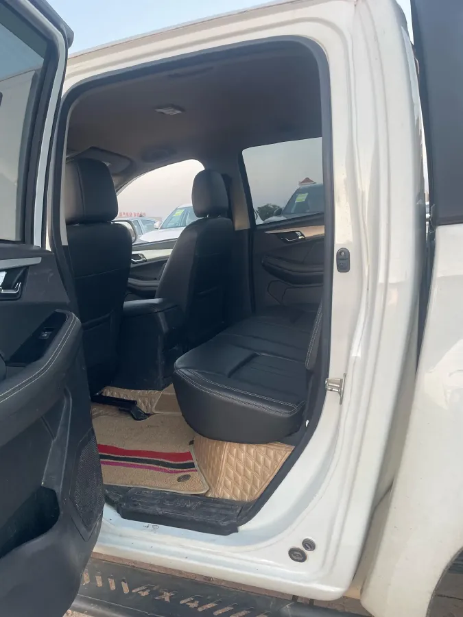 2020 Isuzu Jim 2.5T 150HP L4 6MT,autocango,china used car exporter,china ev exporter,chinese used car exporter,chinese used ev exporter