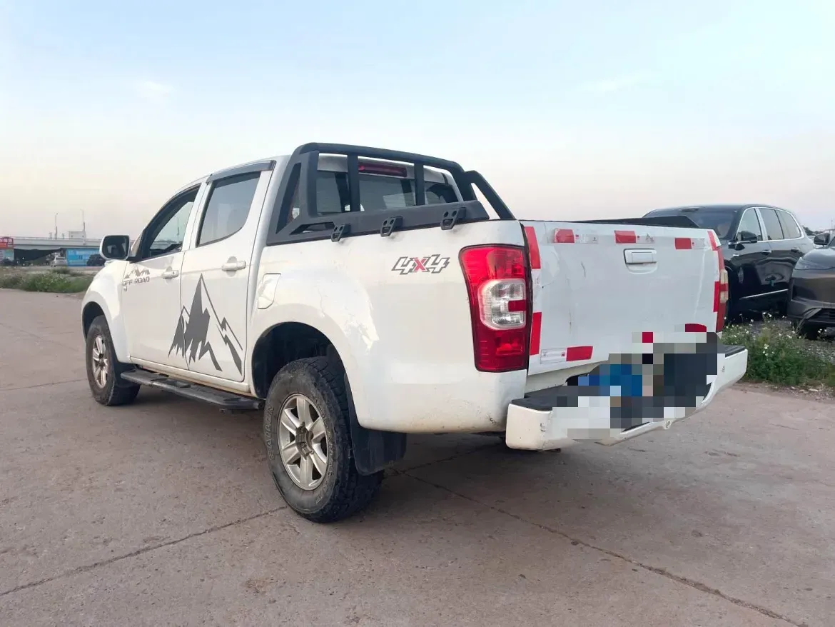 2020 Isuzu Jim 2.5T 150HP L4 6MT,autocango,china used car exporter,china ev exporter,chinese used car exporter,chinese used ev exporter