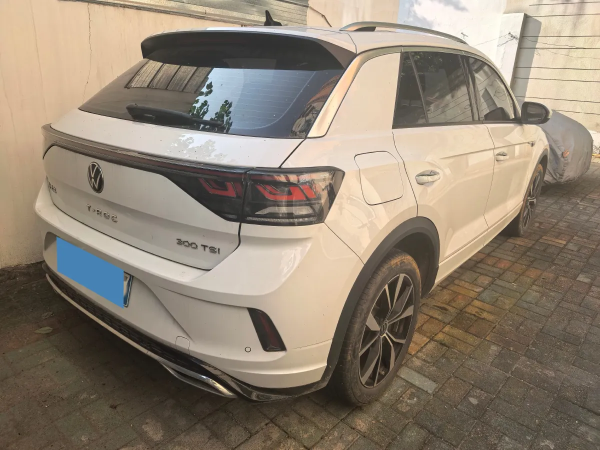 2023 Volkswagen T-Roc 1.5T 160HP L4 7DCT,autocango,china used car exporter,china ev exporter,chinese used car exporter,chinese used ev exporter