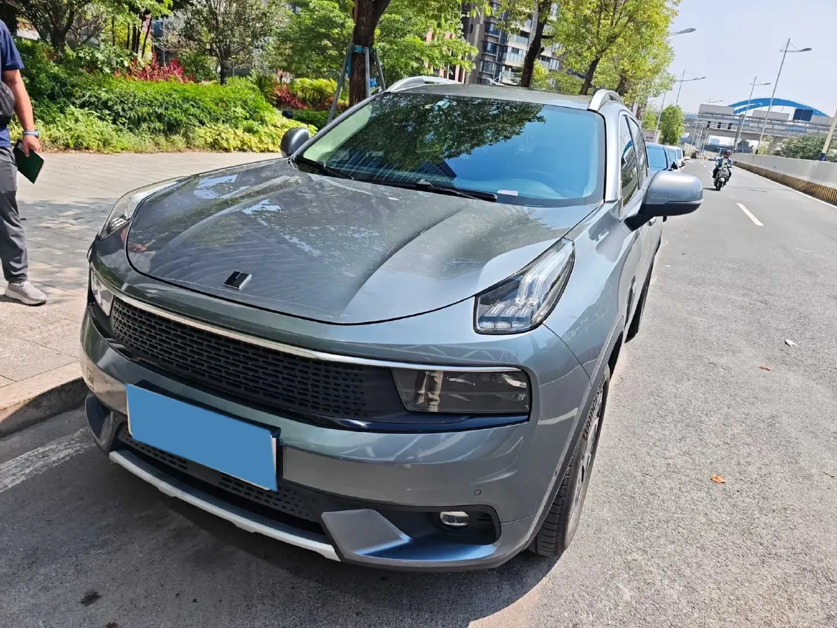 2018 Isuzu Mu-X 1.9T 163HP L4 6AT,autocango,china used car exporter,china ev exporter,chinese used car exporter,chinese used ev exporter