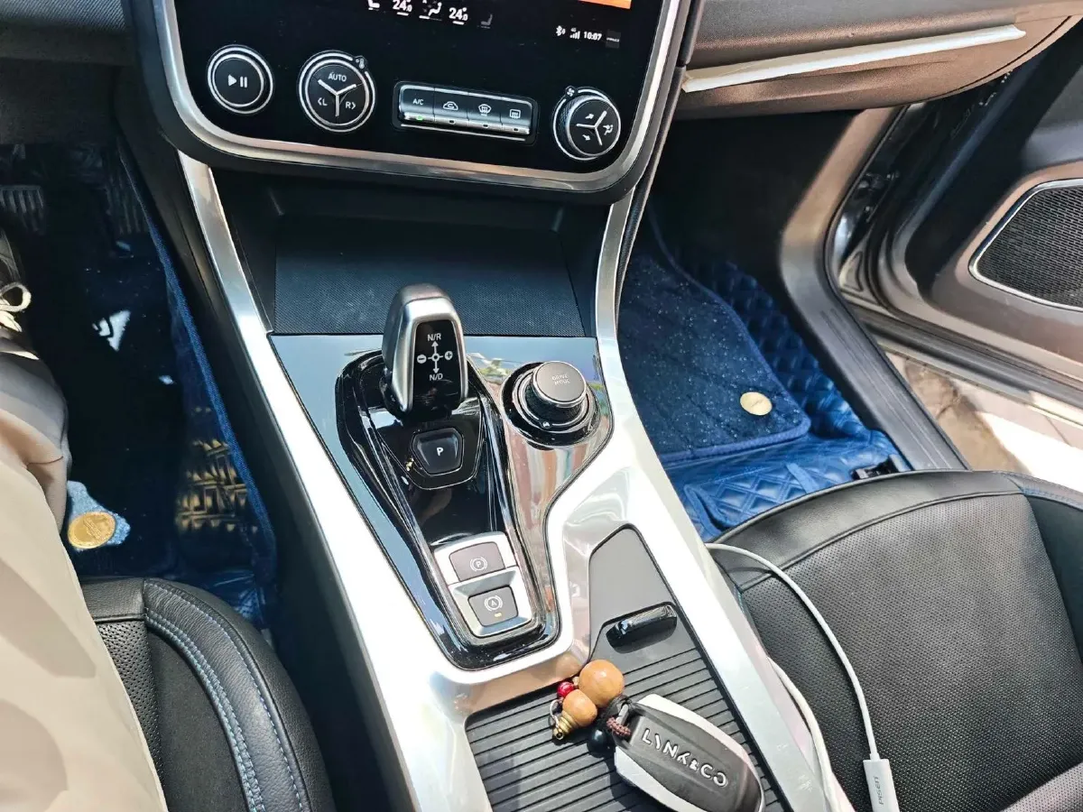 2018 Isuzu Mu-X 1.9T 163HP L4 6AT,autocango,china used car exporter,china ev exporter,chinese used car exporter,chinese used ev exporter