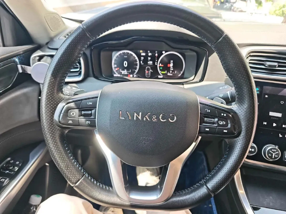 2018 Isuzu Mu-X 1.9T 163HP L4 6AT,autocango,china used car exporter,china ev exporter,chinese used car exporter,chinese used ev exporter