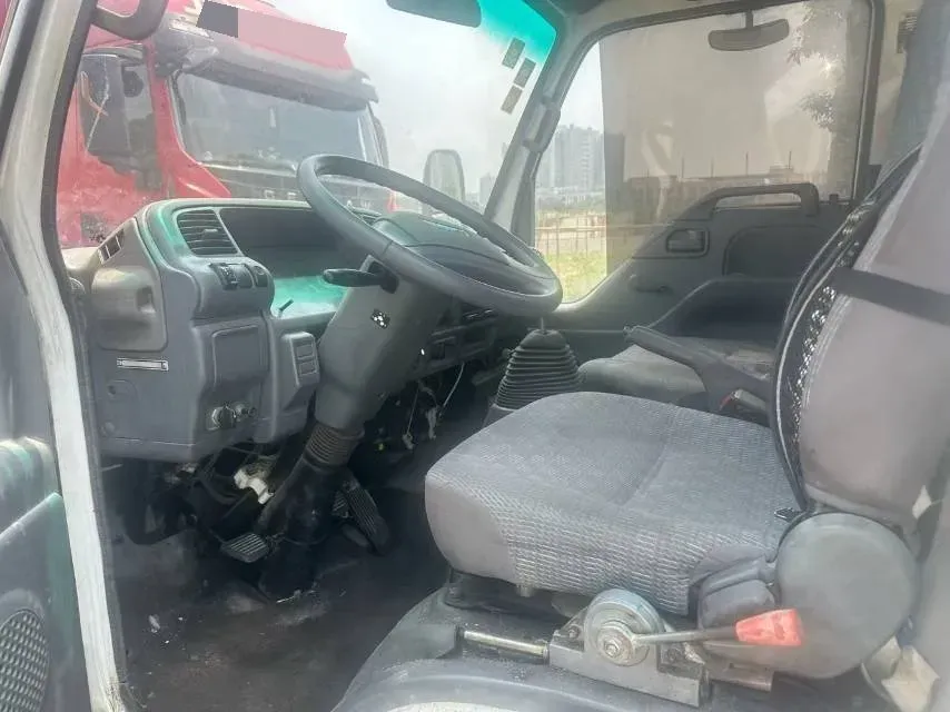 2011 Suzuki Kizashi 2.4L 178HP L4 6MT,autocango,china used car exporter,china ev exporter,chinese used car exporter,chinese used ev exporter