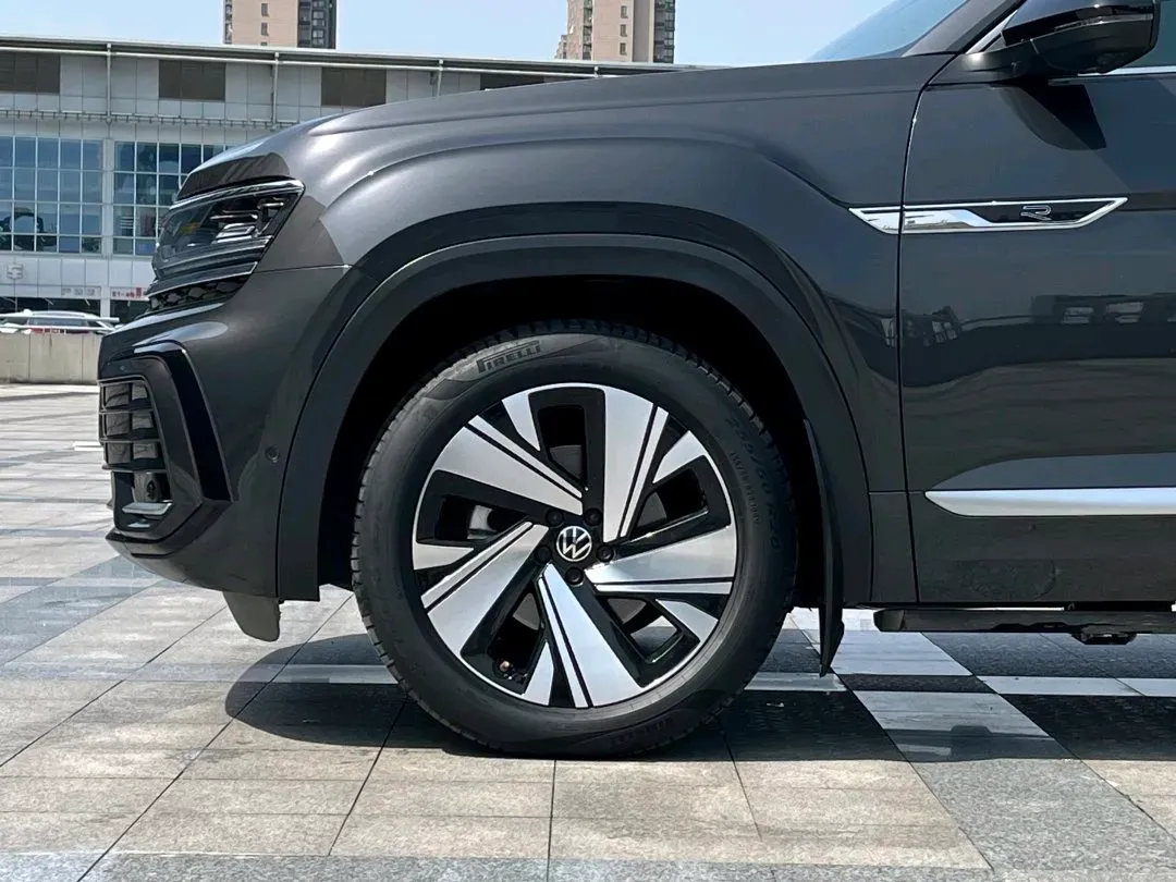 2021 Volkswagen Teramont 2.0T 220HP L4 7DCT,autocango,china used car exporter,china ev exporter,chinese used car exporter,chinese used ev exporter