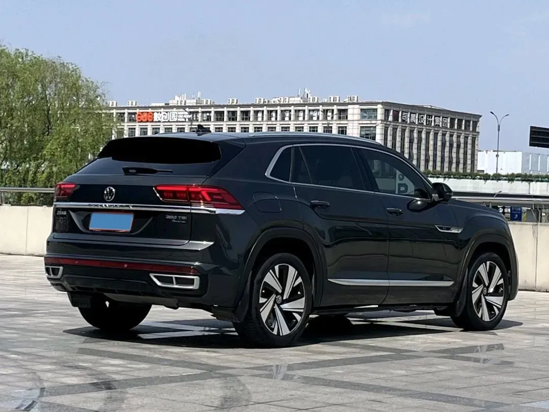 2021 Volkswagen Teramont 2.0T 220HP L4 7DCT,autocango,china used car exporter,china ev exporter,chinese used car exporter,chinese used ev exporter