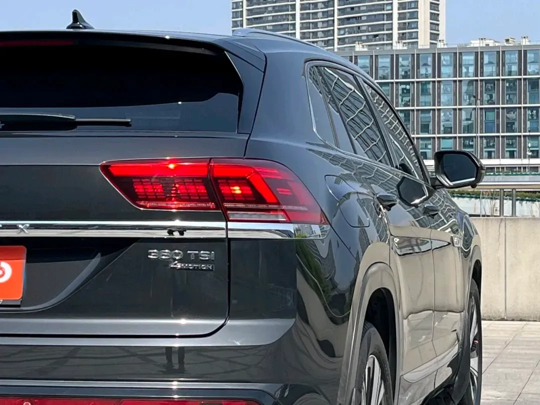 2021 Volkswagen Teramont 2.0T 220HP L4 7DCT,autocango,china used car exporter,china ev exporter,chinese used car exporter,chinese used ev exporter