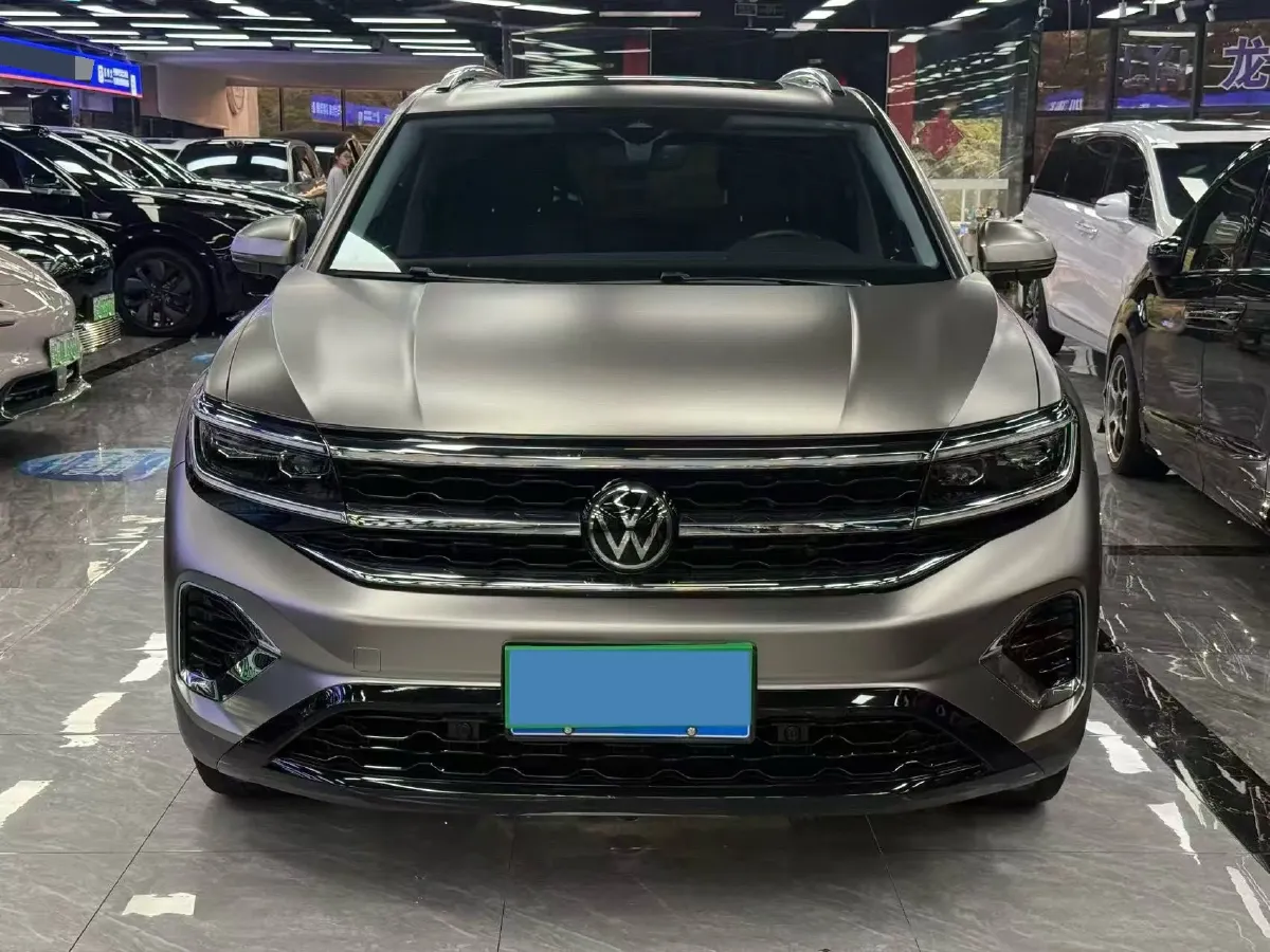 2022 Volkswagen Talagon 2.0T 220HP L4 7DCT,autocango,china used car exporter,china ev exporter,chinese used car exporter,chinese used ev exporter