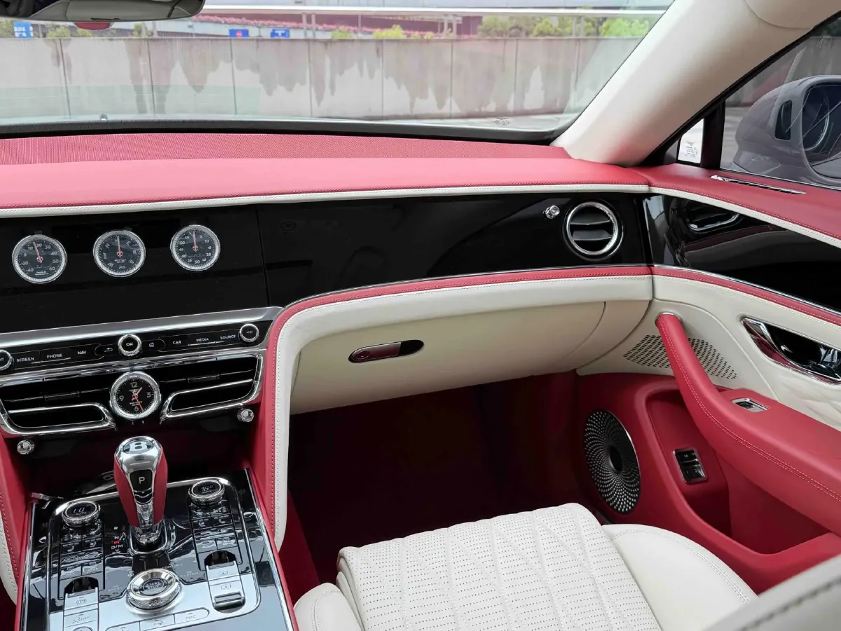 2022 Bentley Flying Spur 2.9T 416HP V6 8DCT PHEV 18KWH,autocango,china used car exporter,china ev exporter,chinese used car exporter,chinese used ev exporter