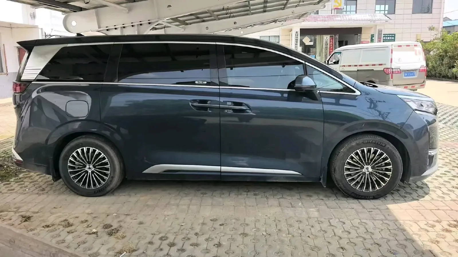 2022 HongQi HS7 3.0T 337HP V6 8AT,autocango,china used car exporter,china ev exporter,chinese used car exporter,chinese used ev exporter