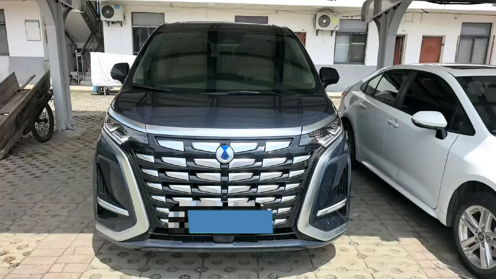 2022 HongQi HS7 3.0T 337HP V6 8AT,autocango,china used car exporter,china ev exporter,chinese used car exporter,chinese used ev exporter