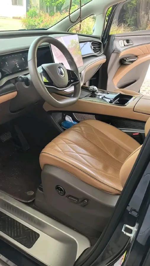 2022 HongQi HS7 3.0T 337HP V6 8AT,autocango,china used car exporter,china ev exporter,chinese used car exporter,chinese used ev exporter