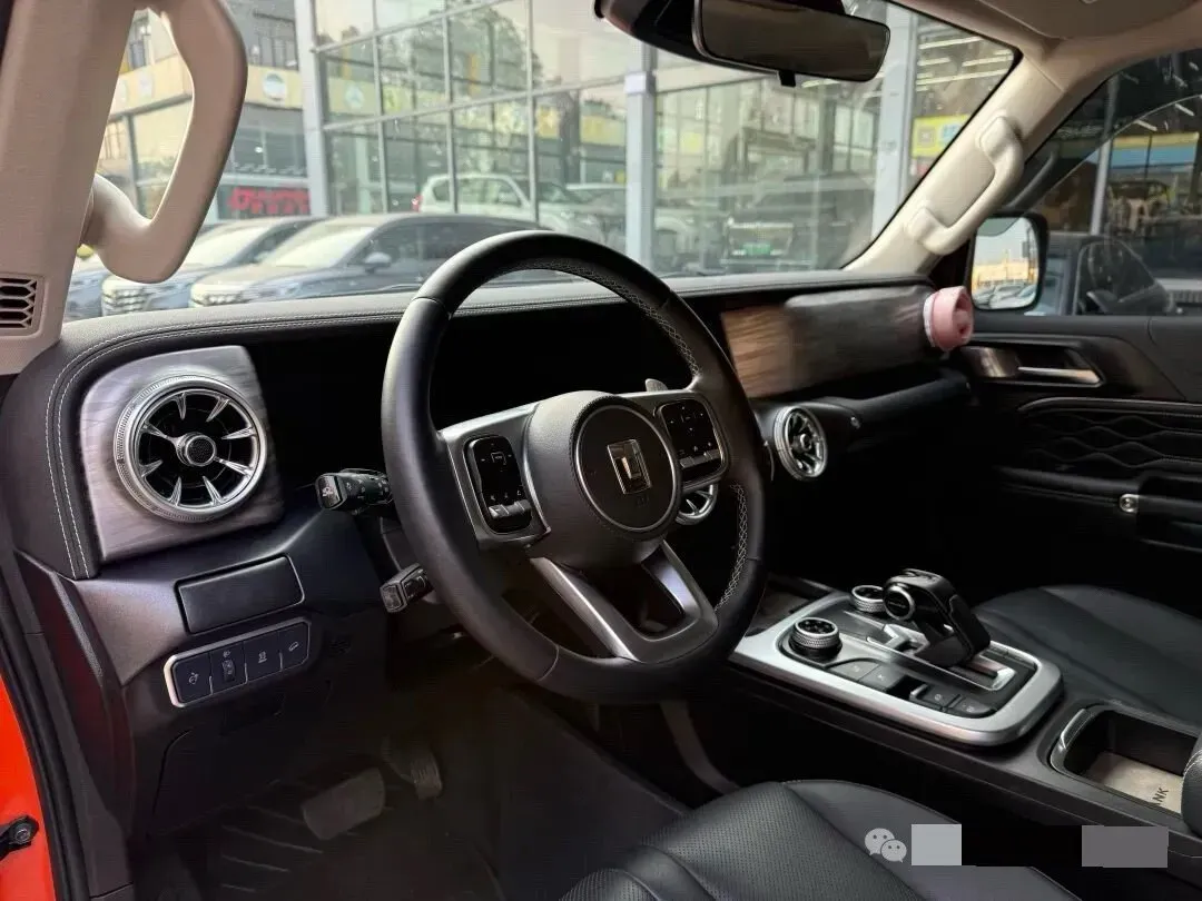 2021 Tank 300 2.0T 227HP L4 8AT,autocango,china used car exporter,china ev exporter,chinese used car exporter,chinese used ev exporter