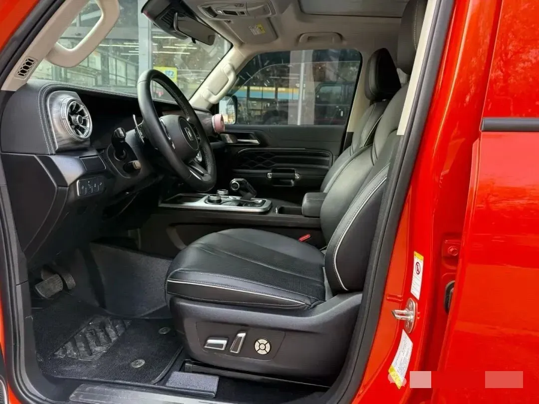 2021 Tank 300 2.0T 227HP L4 8AT,autocango,china used car exporter,china ev exporter,chinese used car exporter,chinese used ev exporter