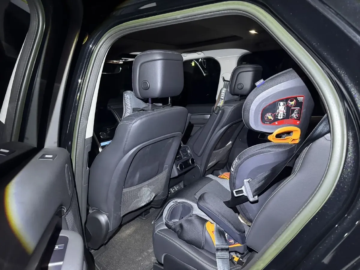 2023 Land Rover Discovery 3.0T 360HP L6 8AT,autocango,china used car exporter,china ev exporter,chinese used car exporter,chinese used ev exporter