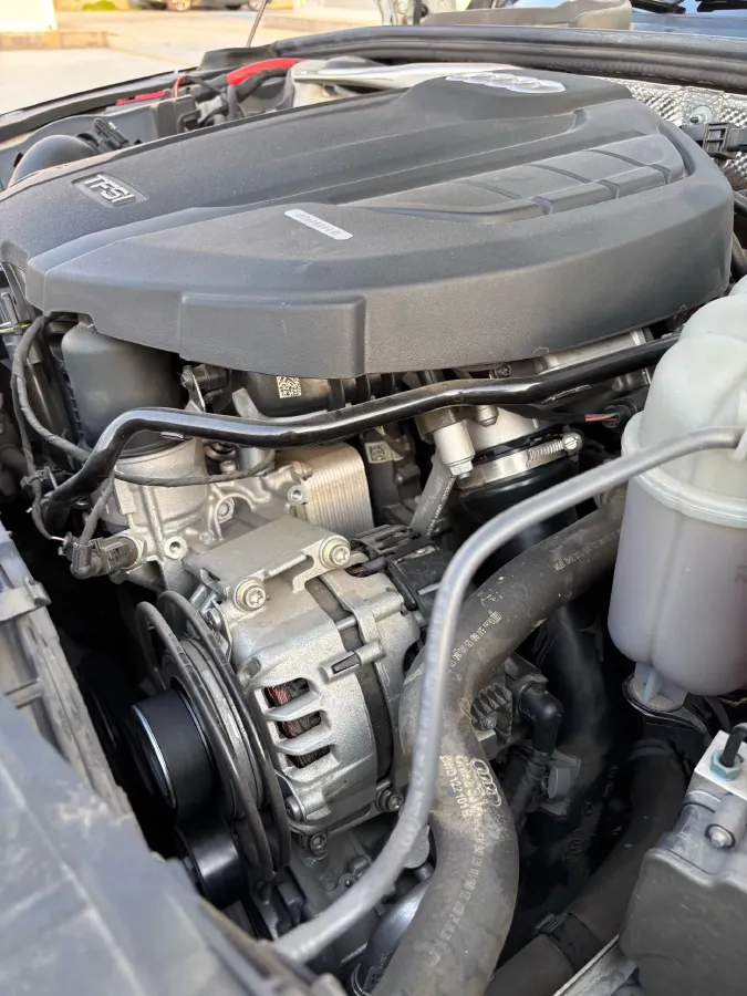 2020 Audi A4L 2.0T 190HP L4 7DCT,autocango,china used car exporter,china ev exporter,chinese used car exporter,chinese used ev exporter