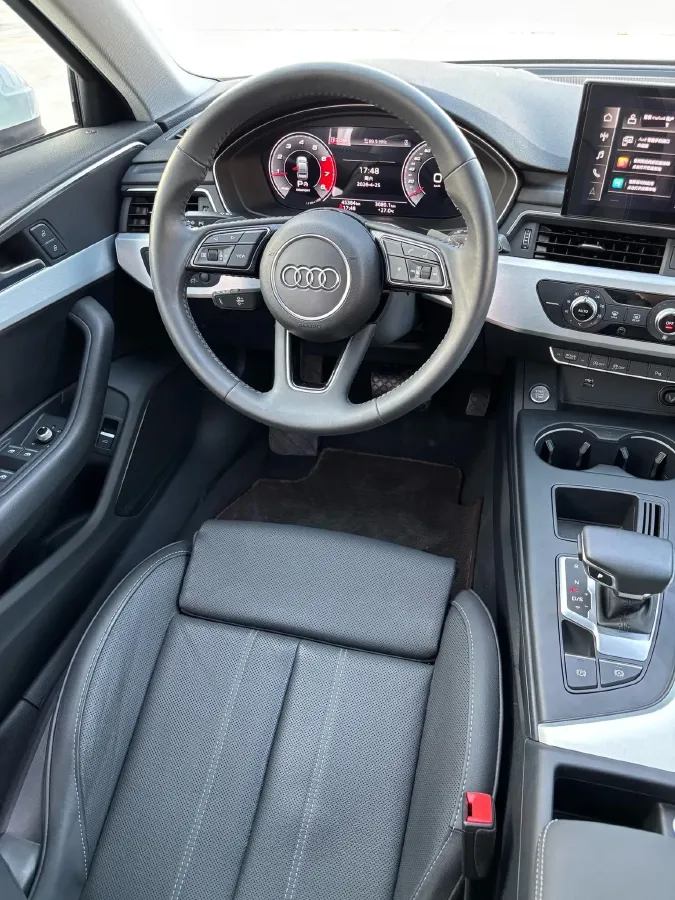 2020 Audi A4L 2.0T 190HP L4 7DCT,autocango,china used car exporter,china ev exporter,chinese used car exporter,chinese used ev exporter