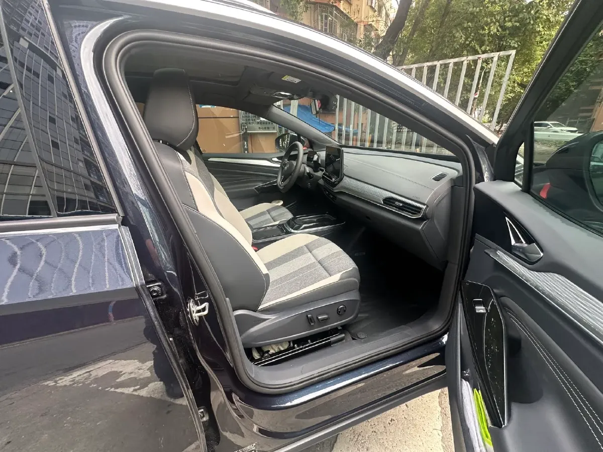 2024 Volkswagen ID.4 Crozz BEV 55.7KWH,autocango,china used car exporter,china ev exporter,chinese used car exporter,chinese used ev exporter