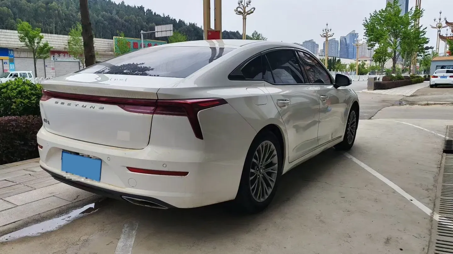 2021 Bestune B70 1.5T 169HP L4 7DCT,autocango,china used car exporter,china ev exporter,chinese used car exporter,chinese used ev exporter