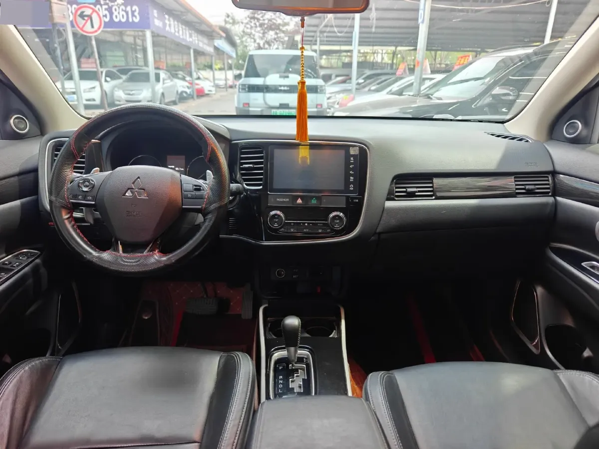 2019 Mitsubishi Outlander 2.4L 192HP L4 CVT,autocango,china used car exporter,china ev exporter,chinese used car exporter,chinese used ev exporter