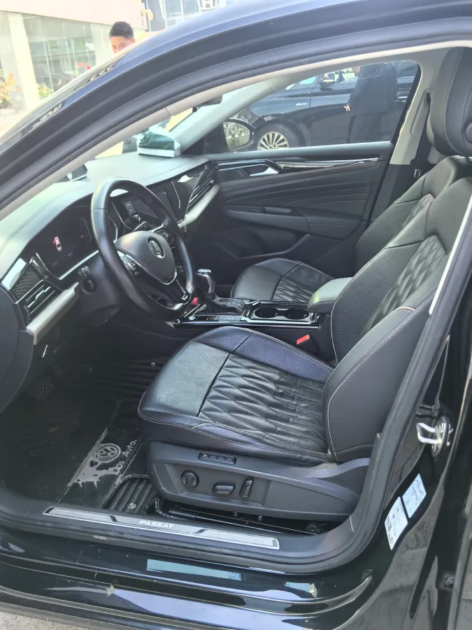 2019 Volvo V40 1.5T 152HP L4 6AT,autocango,china used car exporter,china ev exporter,chinese used car exporter,chinese used ev exporter