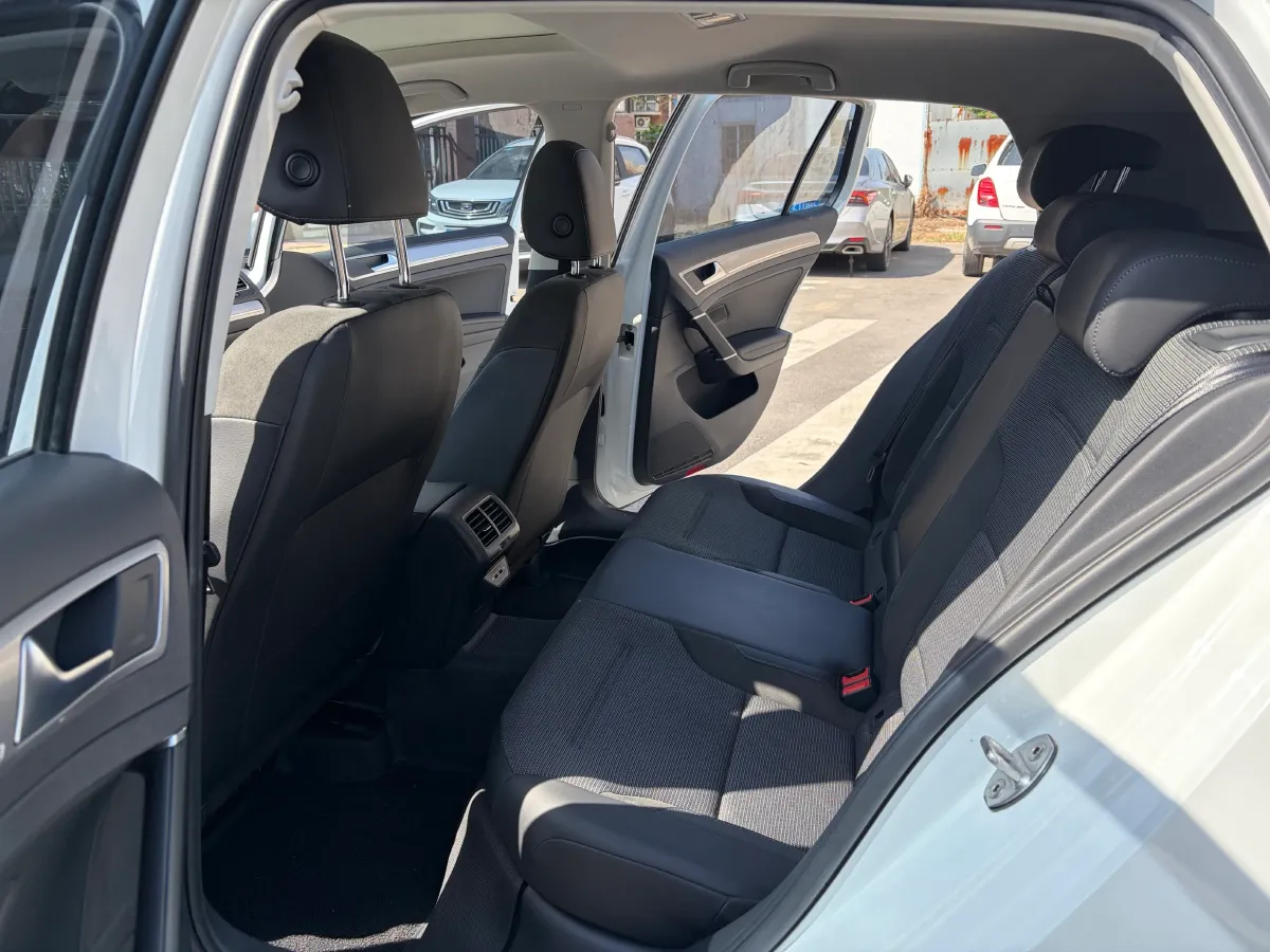 2019 Volkswagen Golf 1.4T 150HP L4 7DCT,autocango,china used car exporter,china ev exporter,chinese used car exporter,chinese used ev exporter