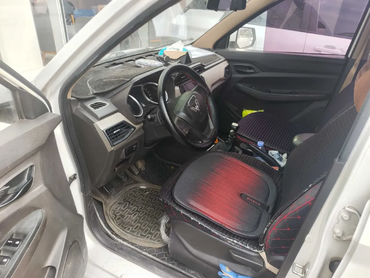 2019 WuLing HongGuang 1.5L 99HP L4 6MT,autocango,china used car exporter,china ev exporter,chinese used car exporter,chinese used ev exporter