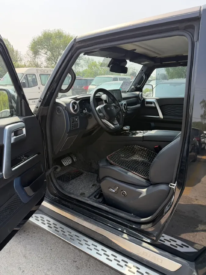 2021 Beijing BJ40 2.3T 231HP L4 6AT,autocango,china used car exporter,china ev exporter,chinese used car exporter,chinese used ev exporter