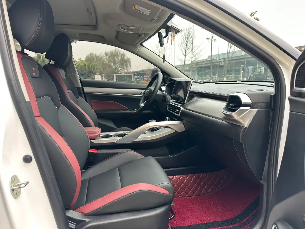 2021 Geely Coolray 1.4T 141HP L4 6DCT,autocango,china used car exporter,china ev exporter,chinese used car exporter,chinese used ev exporter