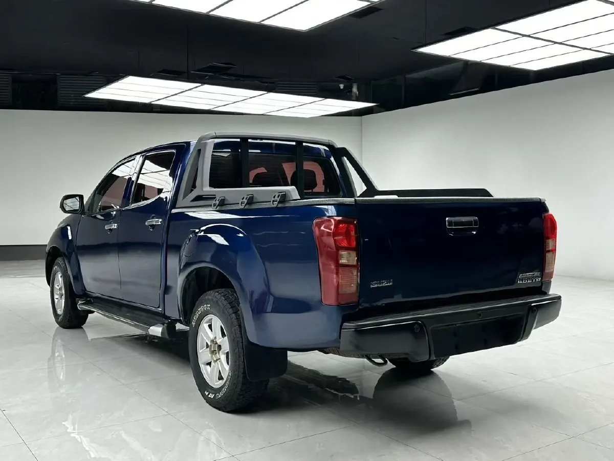 2019 Isuzu LingTuo 2.5T 129HP L4 6AT,autocango,china used car exporter,china ev exporter,chinese used car exporter,chinese used ev exporter