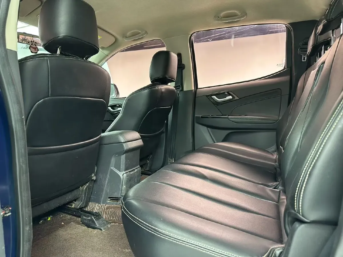 2019 Isuzu LingTuo 2.5T 129HP L4 6AT,autocango,china used car exporter,china ev exporter,chinese used car exporter,chinese used ev exporter