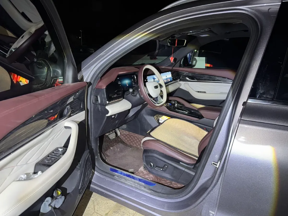 2024 Geely Monjaro 2.0T 238HP L4 8AT,autocango,china used car exporter,china ev exporter,chinese used car exporter,chinese used ev exporter