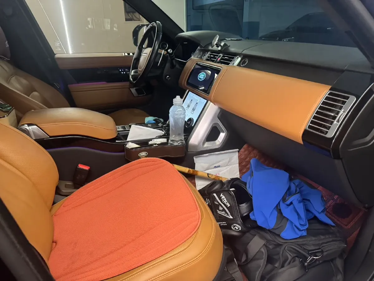 2022 Land Rover Range Rover 3.0T 400HP L6 8AT,autocango,china used car exporter,china ev exporter,chinese used car exporter,chinese used ev exporter