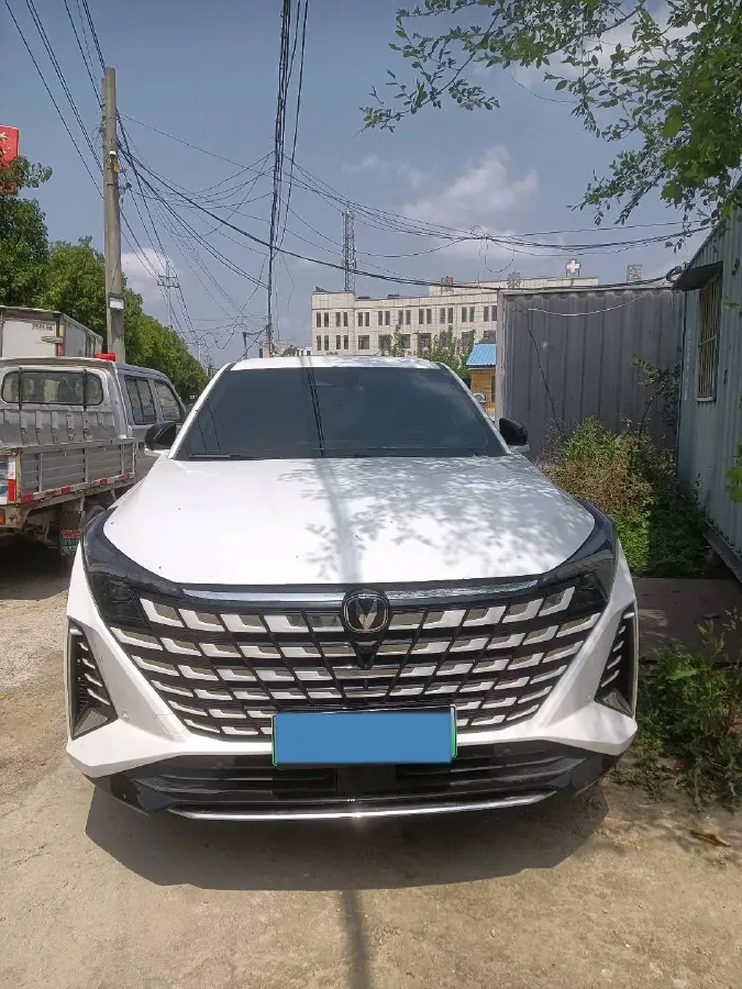 2024 ChangAn UNI-Z 1.5L 98HP L4 E-CVT PHEV 18.4KWH,autocango,china used car exporter,china ev exporter,chinese used car exporter,chinese used ev exporter
