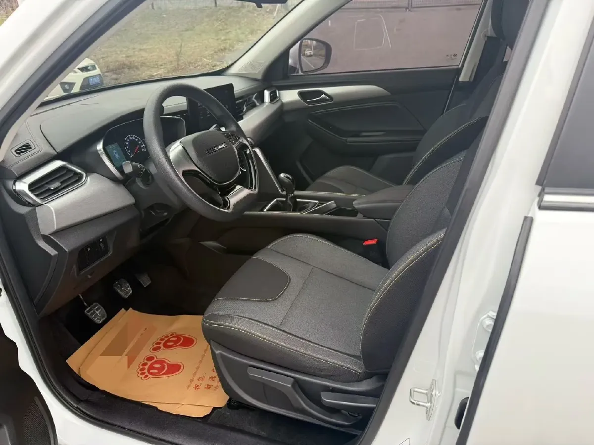 2021 BeiJing Auto X3 1.5T 150HP L4 6MT,autocango,china used car exporter,china ev exporter,chinese used car exporter,chinese used ev exporter