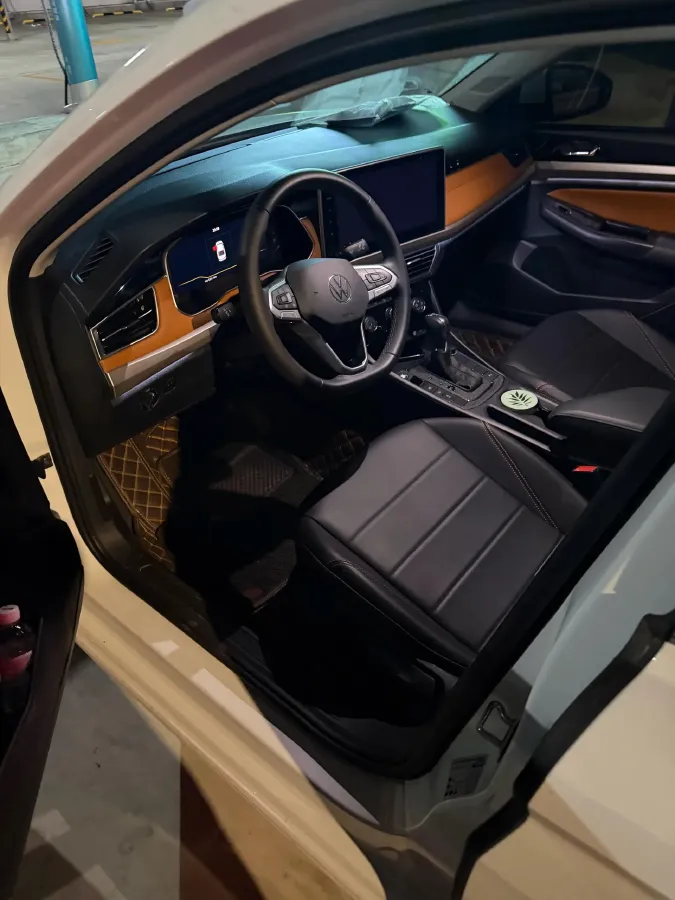 2023 Volkswagen Bora 1.2T 116HP L4 7DCT,autocango,china used car exporter,china ev exporter,chinese used car exporter,chinese used ev exporter