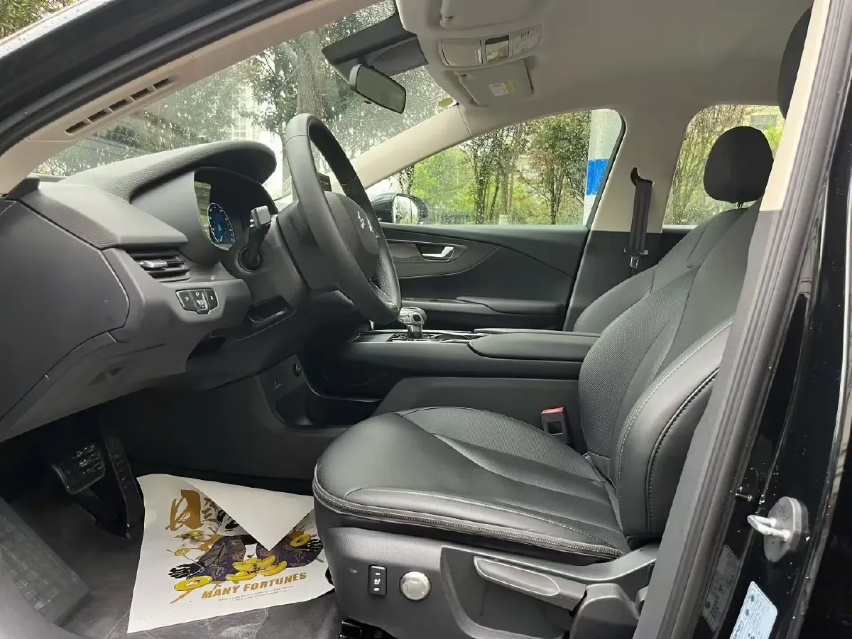 2022 HongQi E-QM5 BEV 54KWH,autocango,china used car exporter,china ev exporter,chinese used car exporter,chinese used ev exporter