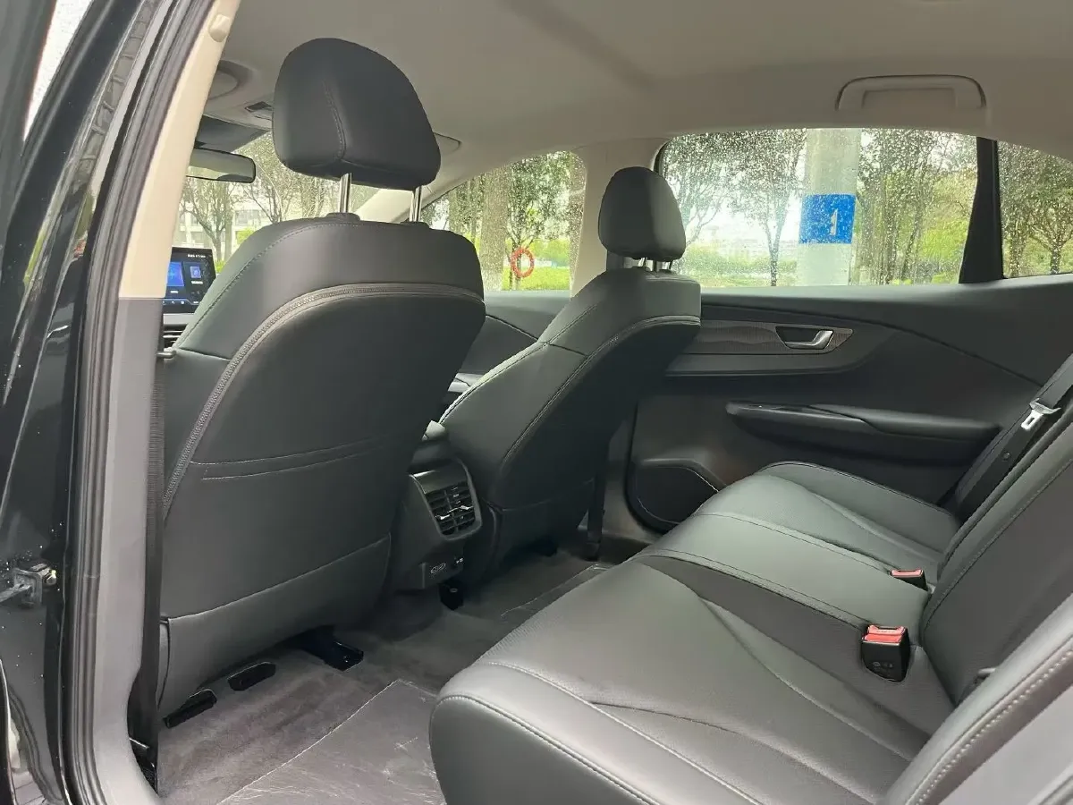 2022 HongQi E-QM5 BEV 54KWH,autocango,china used car exporter,china ev exporter,chinese used car exporter,chinese used ev exporter