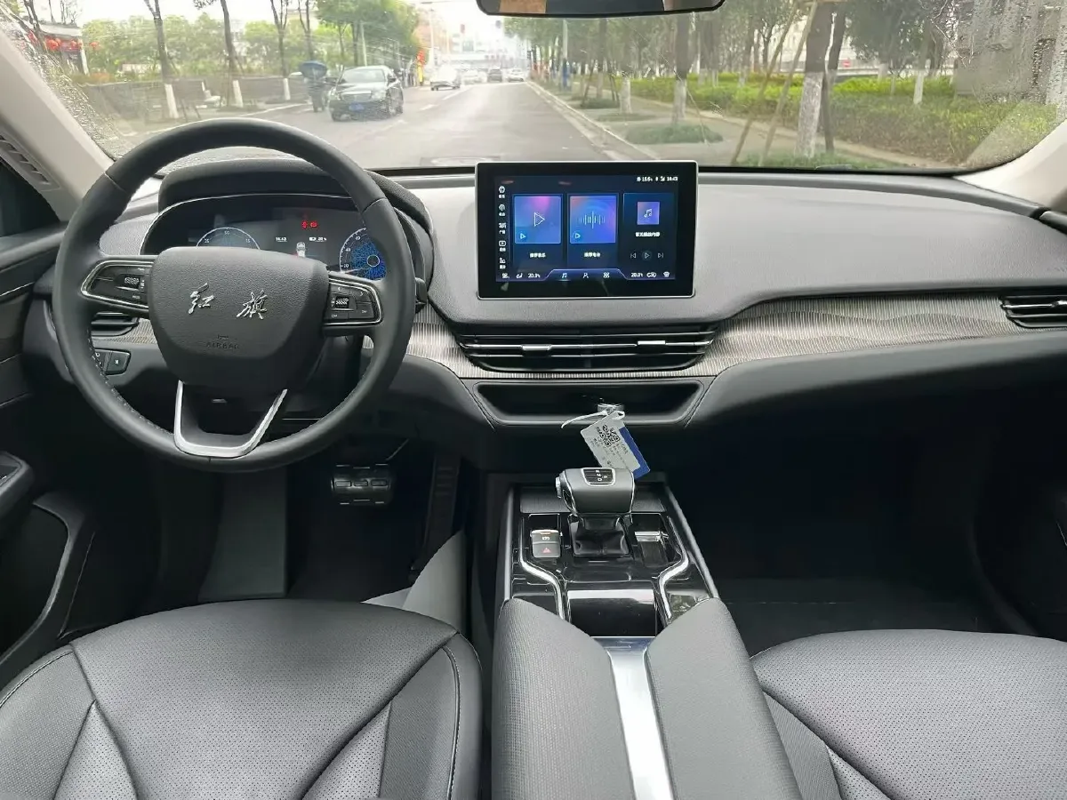 2022 HongQi E-QM5 BEV 54KWH,autocango,china used car exporter,china ev exporter,chinese used car exporter,chinese used ev exporter