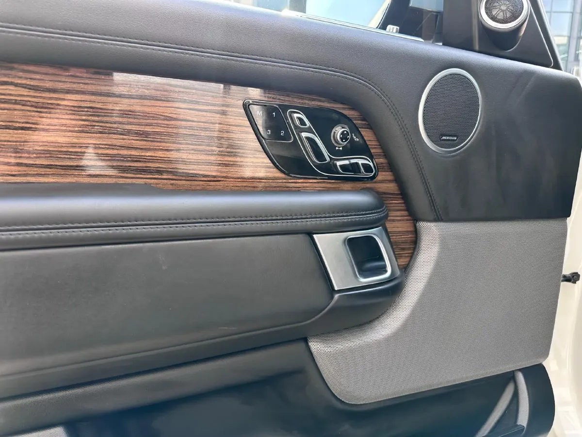 2018 Land Rover Range Rover 3.0T 381HP V6 8AT,autocango,china used car exporter,china ev exporter,chinese used car exporter,chinese used ev exporter