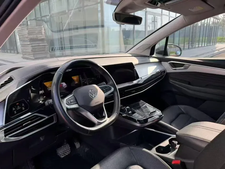 2021 Volkswagen Talagon 2.0T 220HP L4 7DCT,autocango,china used car exporter,china ev exporter,chinese used car exporter,chinese used ev exporter
