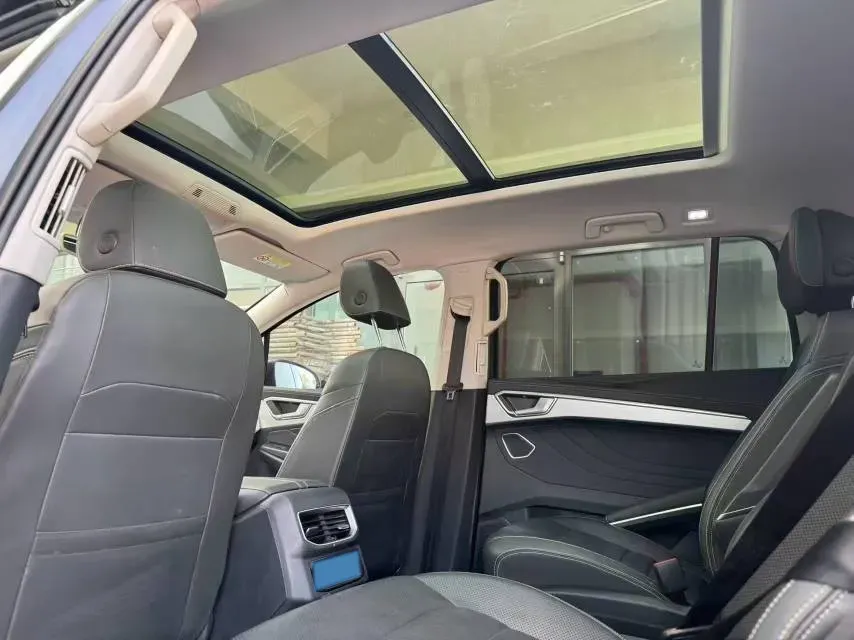 2021 Volkswagen Talagon 2.0T 220HP L4 7DCT,autocango,china used car exporter,china ev exporter,chinese used car exporter,chinese used ev exporter