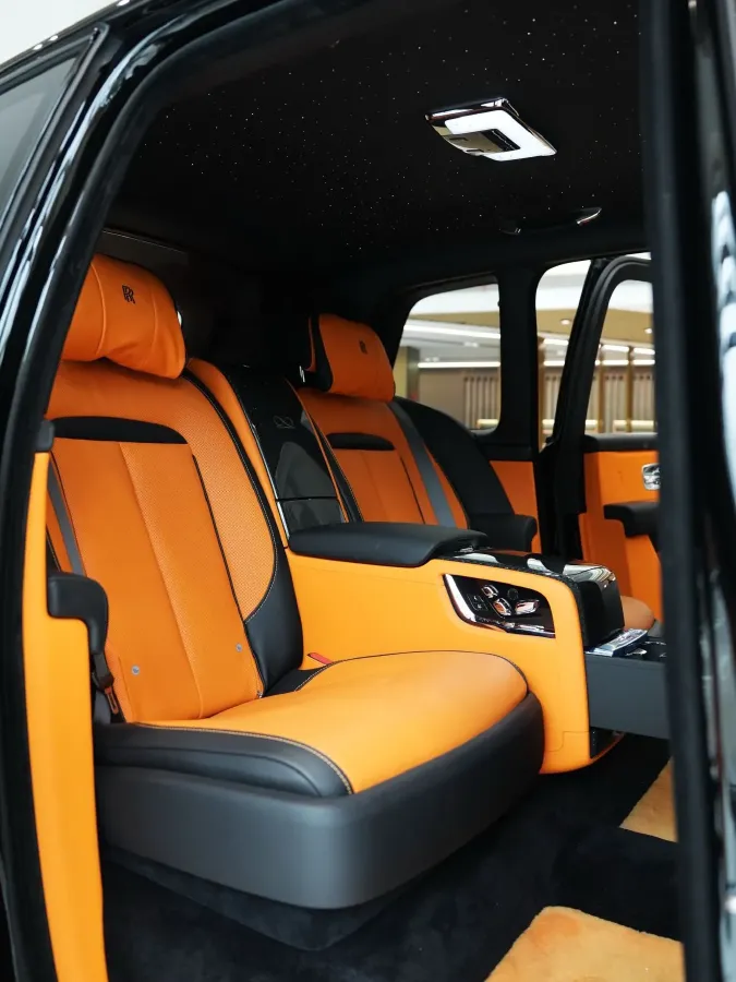 2020 Rolls-Royce Cullinan 6.7T 600HP V12 8AT,autocango,china used car exporter,china ev exporter,chinese used car exporter,chinese used ev exporter