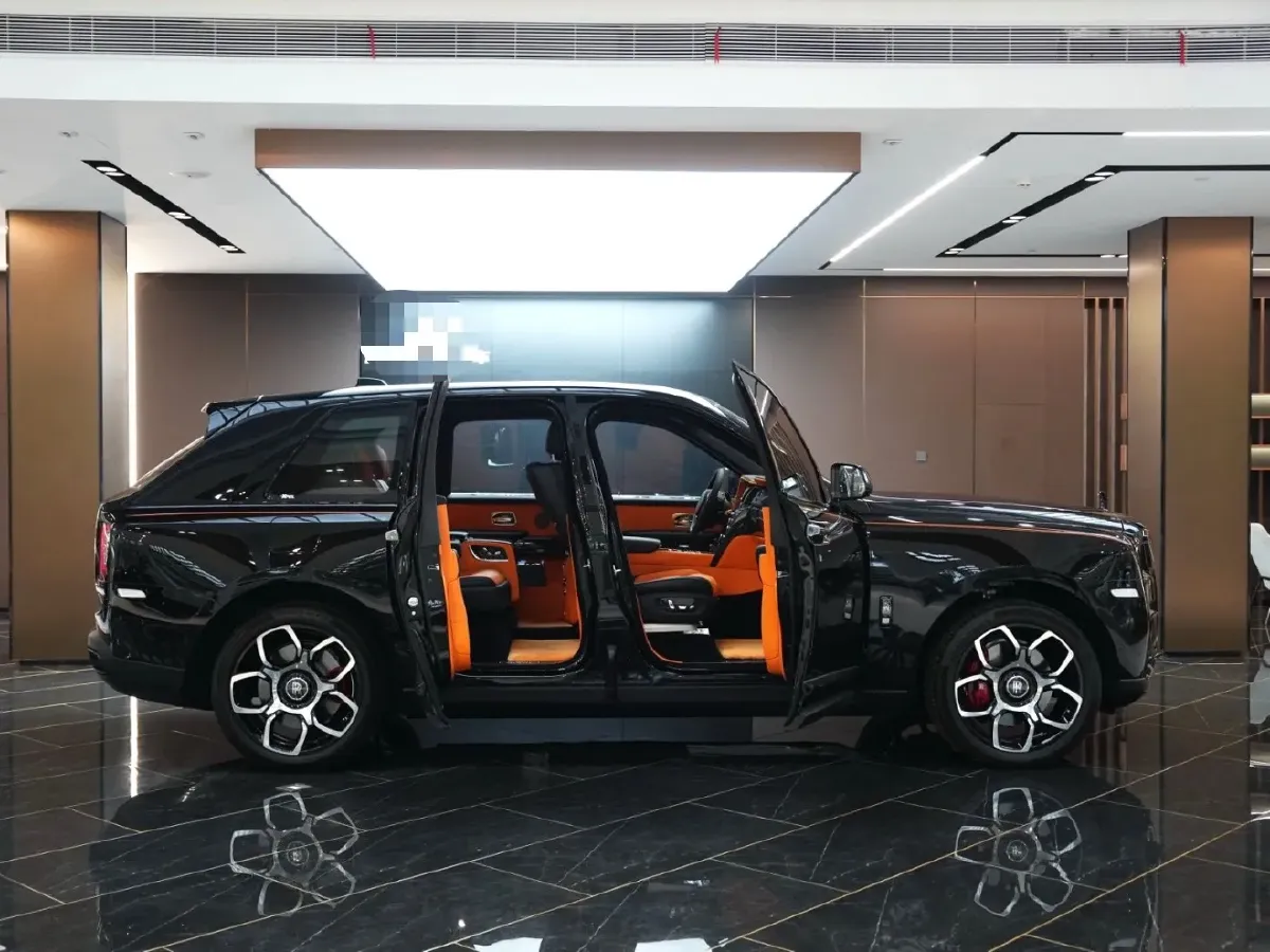 2020 Rolls-Royce Cullinan 6.7T 600HP V12 8AT,autocango,china used car exporter,china ev exporter,chinese used car exporter,chinese used ev exporter