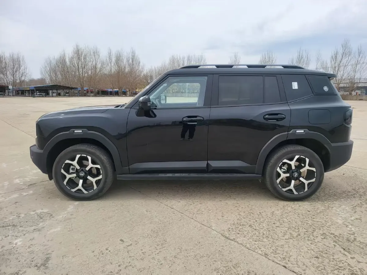 2025 MAXUS XinTu V70 2.0T 150HP L4 9AT,autocango,china used car exporter,china ev exporter,chinese used car exporter,chinese used ev exporter