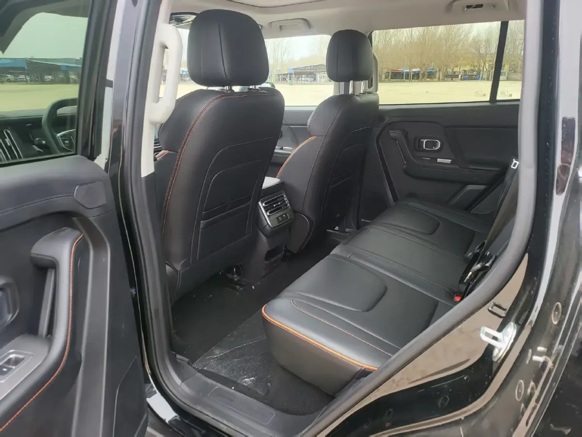 2025 MAXUS XinTu V70 2.0T 150HP L4 9AT,autocango,china used car exporter,china ev exporter,chinese used car exporter,chinese used ev exporter