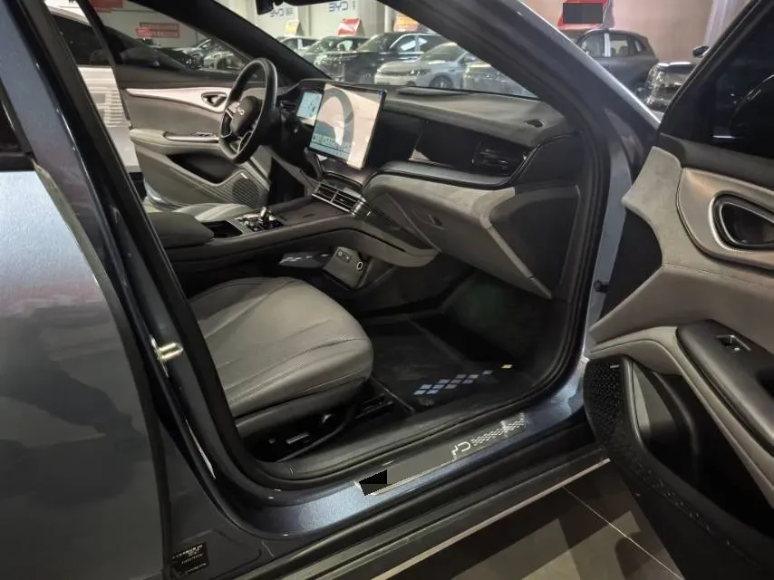 2025 BYD Seal07 DM-i 1.5L 101HP L4 E-CVT PHEV 17.6KWH,autocango,china used car exporter,china ev exporter,chinese used car exporter,chinese used ev exporter