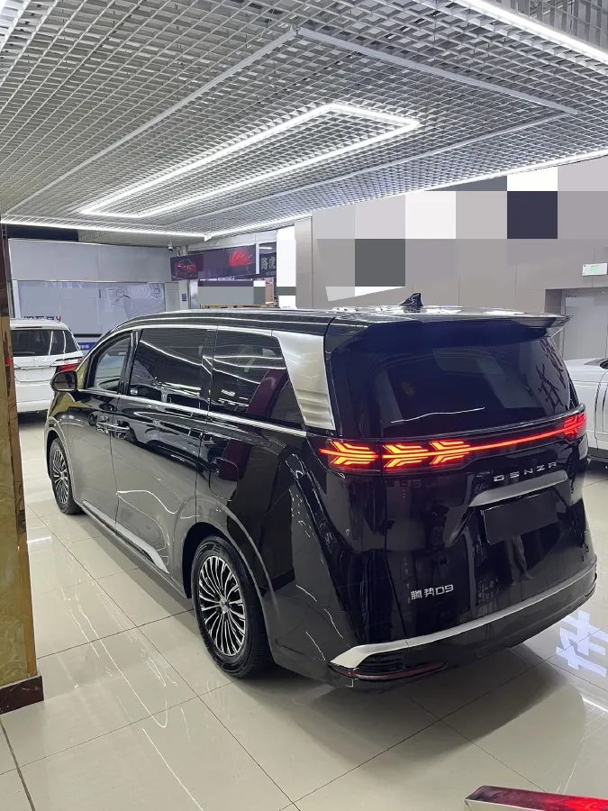 2022 HongQi HS7 3.0T 337HP V6 8AT,autocango,china used car exporter,china ev exporter,chinese used car exporter,chinese used ev exporter