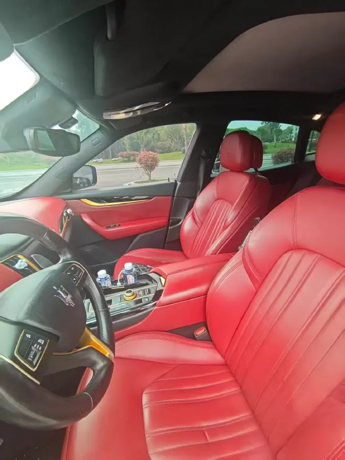 2016 Maserati Levante 3.0T 430HP V6 8AT,autocango,china used car exporter,china ev exporter,chinese used car exporter,chinese used ev exporter