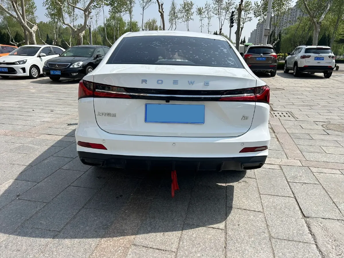 2023 Roewe i5 1.5L 129HP L4 5MT,autocango,china used car exporter,china ev exporter,chinese used car exporter,chinese used ev exporter