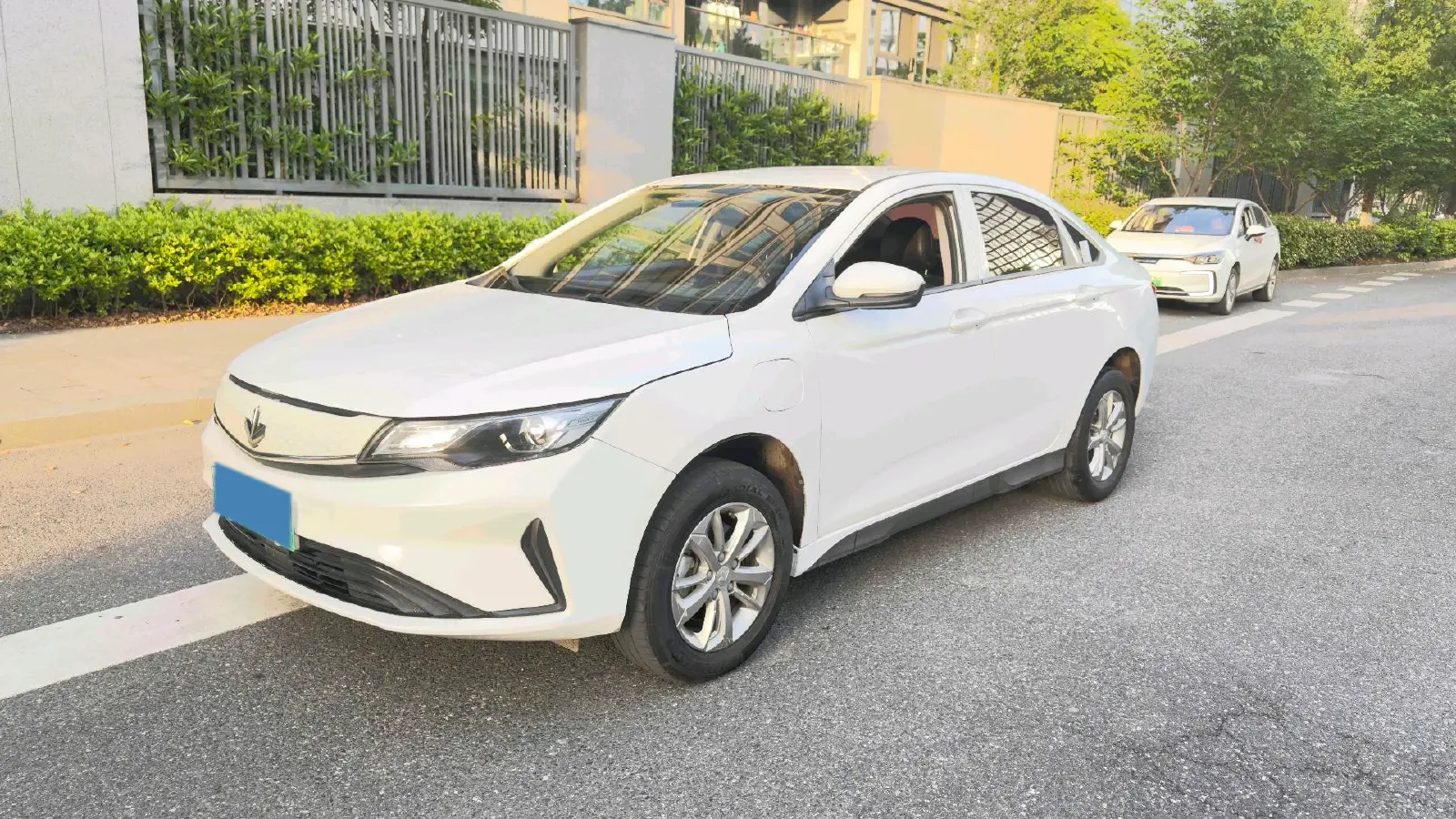 2022 Livan Maple 60s PRO BEV 51.8KWH,autocango,china used car exporter,china ev exporter,chinese used car exporter,chinese used ev exporter